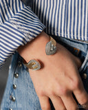 Paparazzi Fashion Forward Feature - Gold