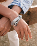 Paparazzi Belted Brilliance - White