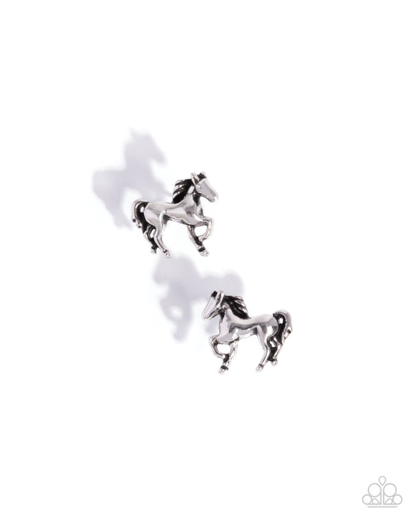 Paparazzi Stallion Selfie - Silver