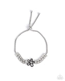 Paparazzi Blooming Breakthrough - Black