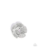 Paparazzi Festive Flourish - White