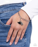 Paparazzi Fright Fan - Silver